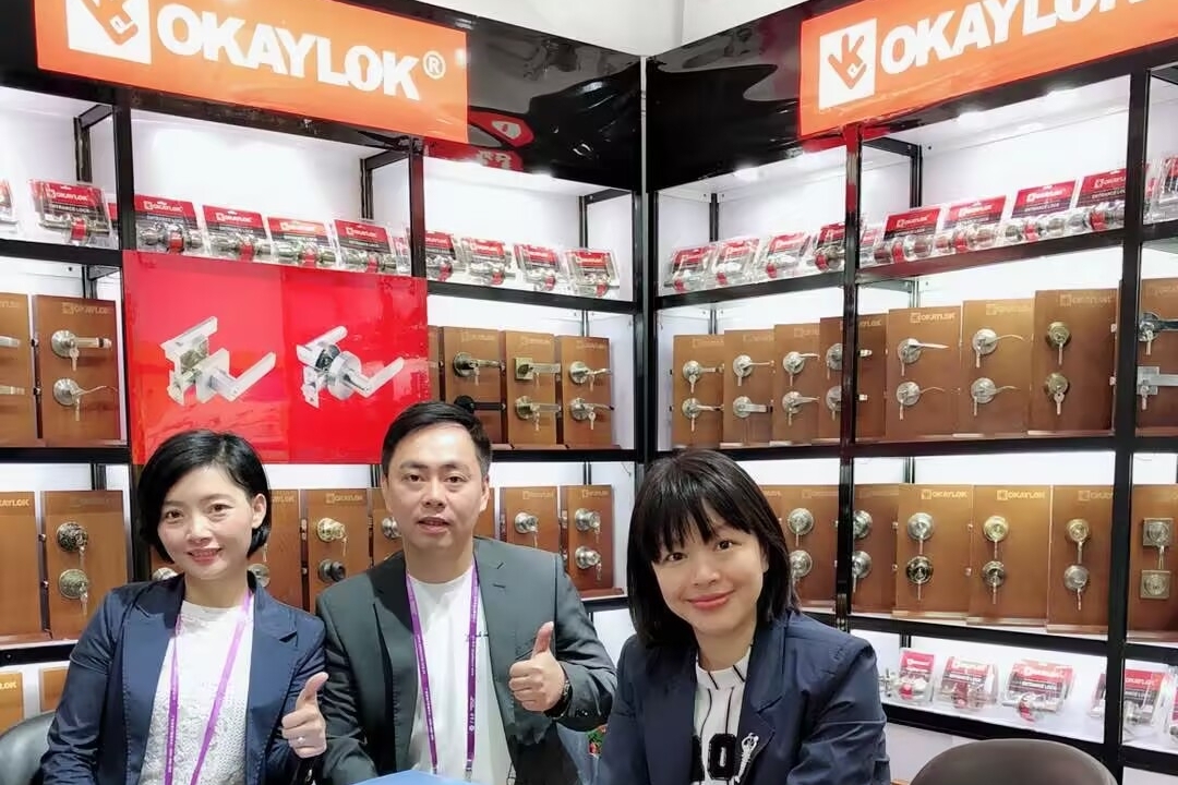 b51b6bbe4af040f5e9d28ed6ecbee7c8_720 - 副本